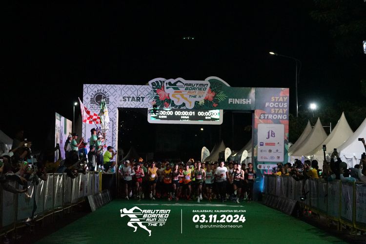 Race photo from Arutmin Borneo Run 2024