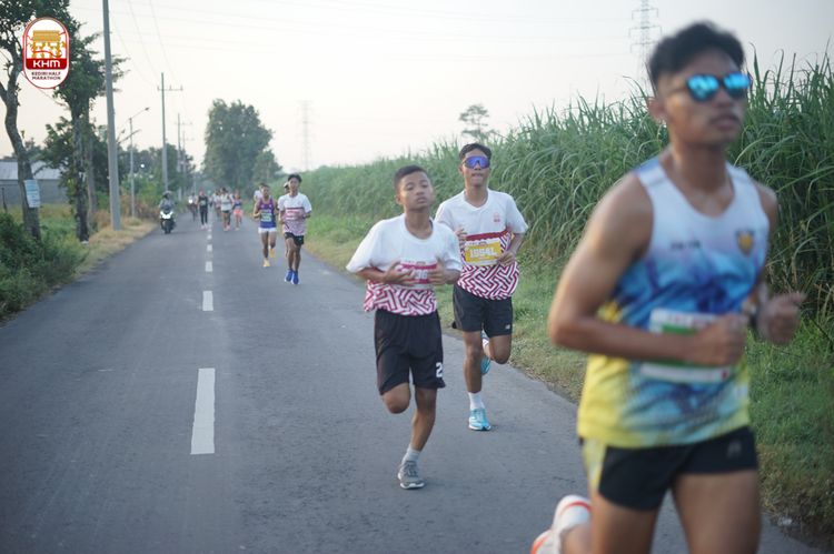 Race photo from Kediri Half Marathon 2024