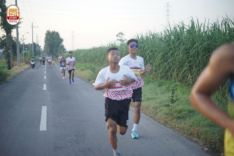 Race photo from Kediri Half Marathon 2024