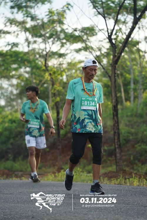 Race photo from Arutmin Borneo Run 2024