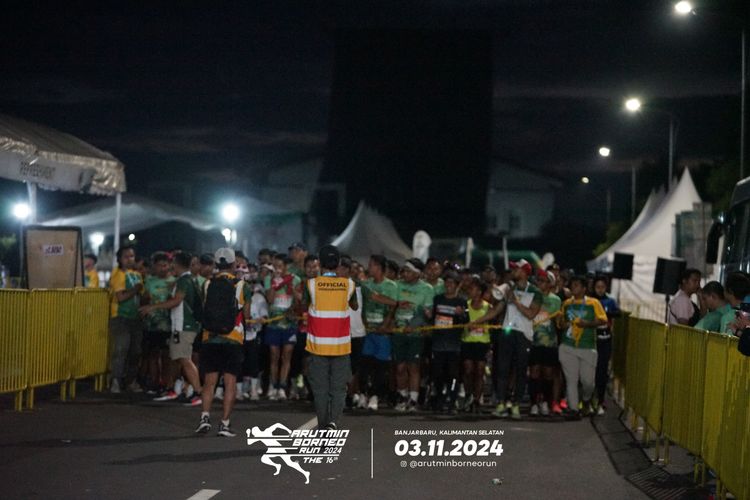 Race photo from Arutmin Borneo Run 2024