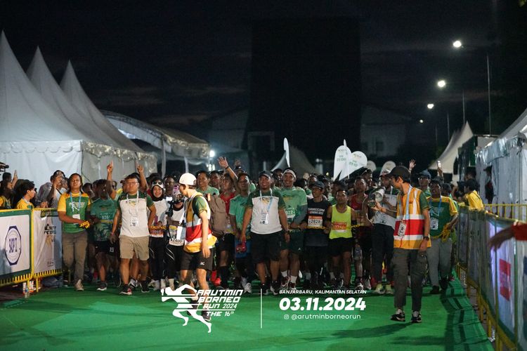 Race photo from Arutmin Borneo Run 2024