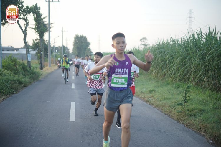 Race photo from Kediri Half Marathon 2024