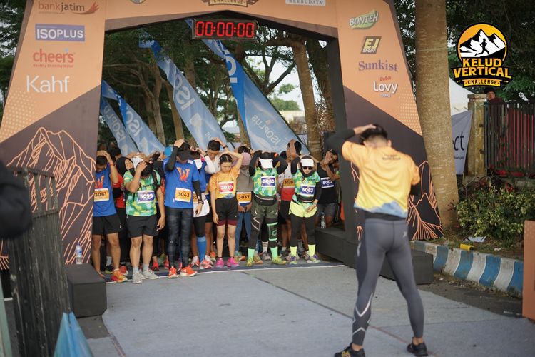 Race photo from Kelud Vertical Challenge 2024