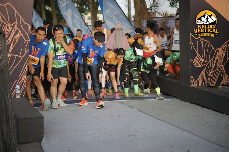Race photo from Kelud Vertical Challenge 2024