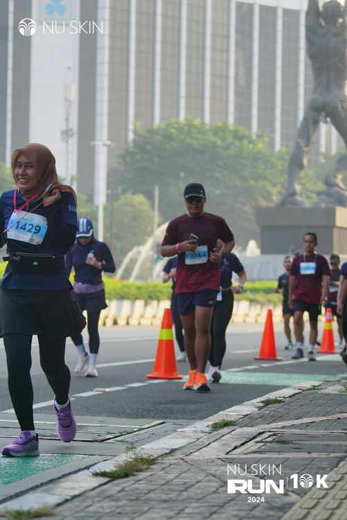 Race photo from Nu Skin Run 10K