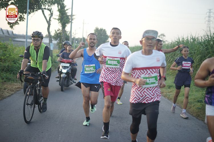 Race photo from Kediri Half Marathon 2024