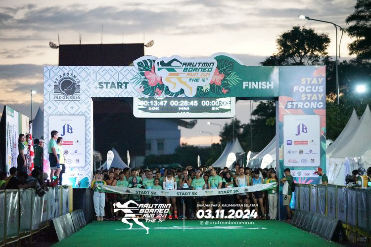 Race photo from Arutmin Borneo Run 2024