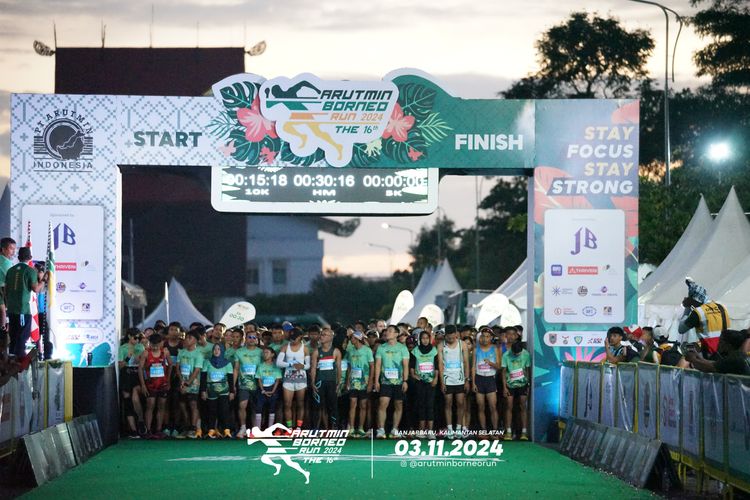 Race photo from Arutmin Borneo Run 2024