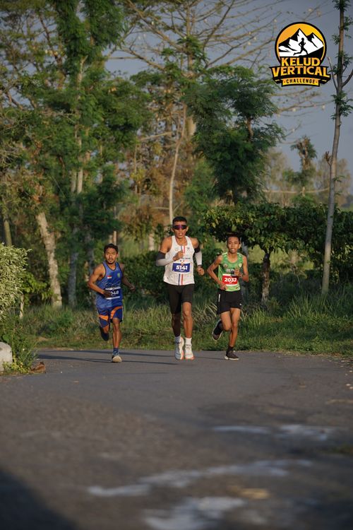 Race photo from Kelud Vertical Challenge 2024