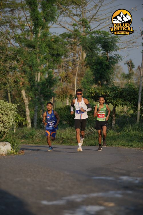 Race photo from Kelud Vertical Challenge 2024