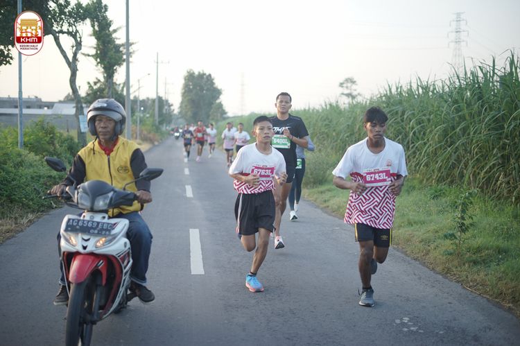 Race photo from Kediri Half Marathon 2024