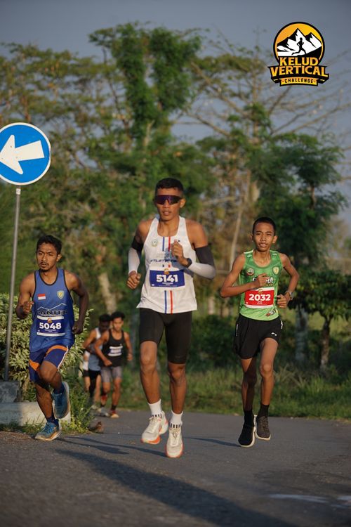 Race photo from Kelud Vertical Challenge 2024