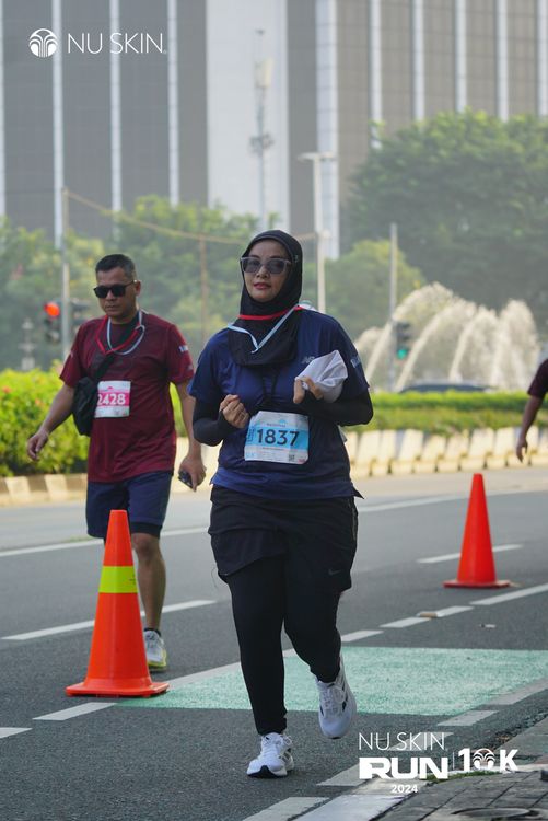 Race photo from Nu Skin Run 10K
