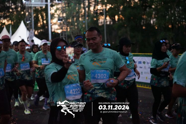 Race photo from Arutmin Borneo Run 2024