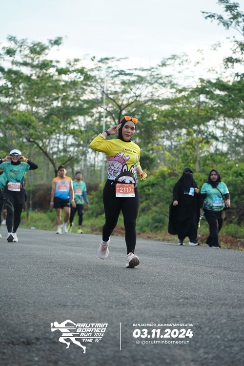 Race photo from Arutmin Borneo Run 2024