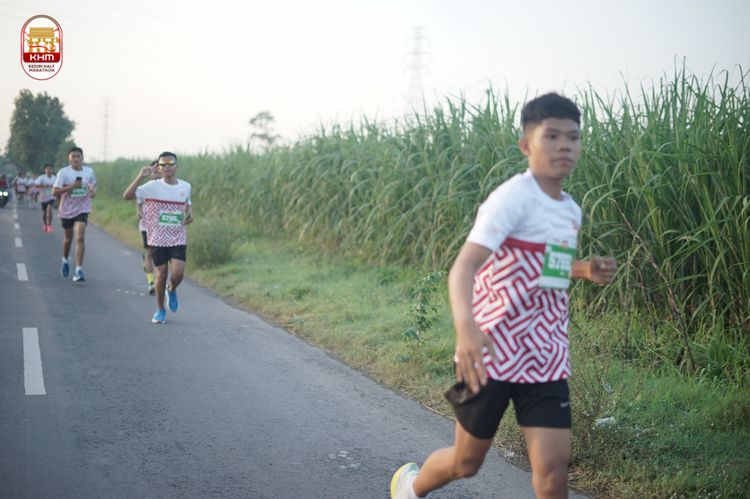 Race photo from Kediri Half Marathon 2024