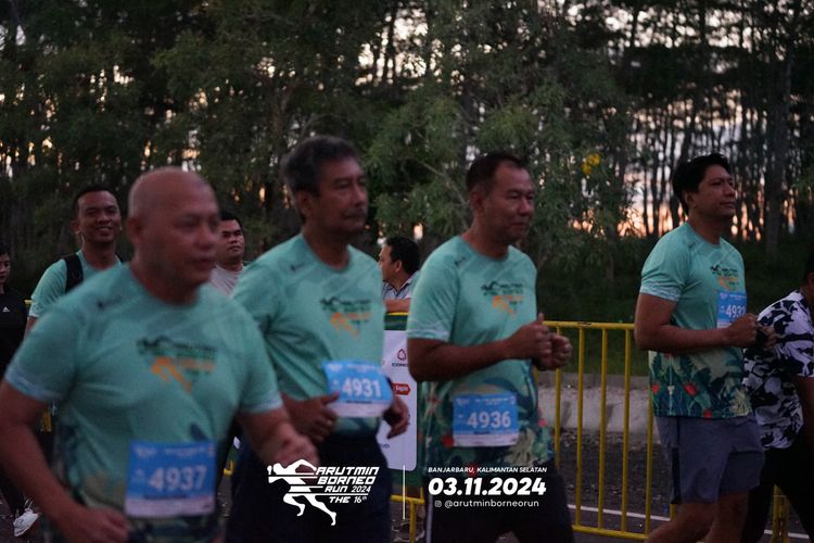 Race photo from Arutmin Borneo Run 2024