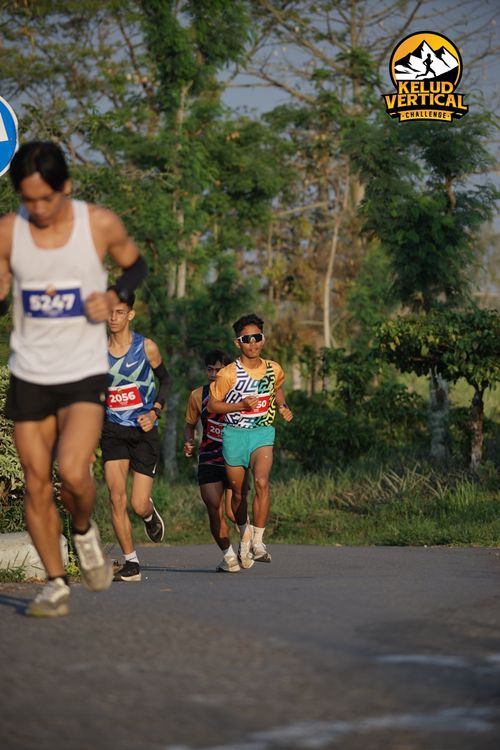 Race photo from Kelud Vertical Challenge 2024