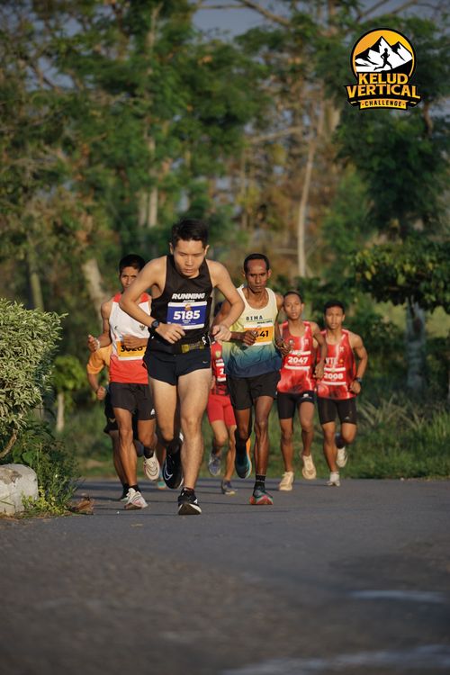 Race photo from Kelud Vertical Challenge 2024