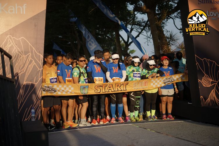 Race photo from Kelud Vertical Challenge 2024