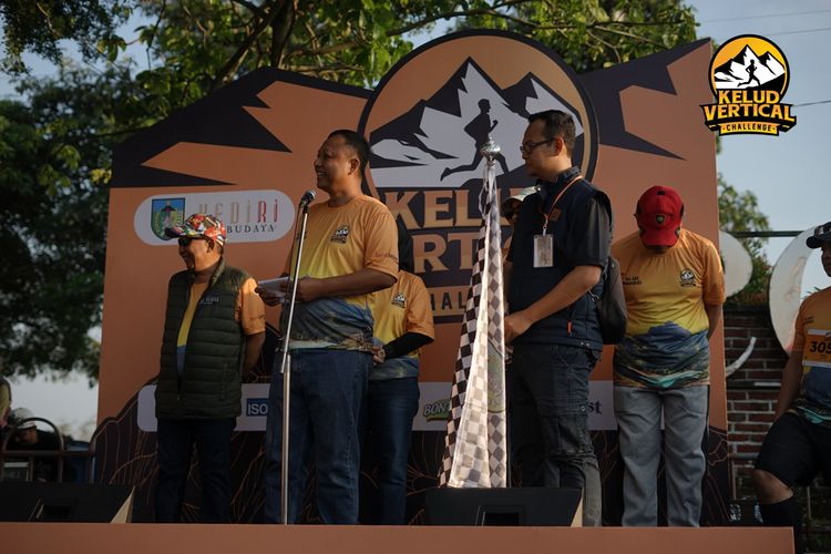 Race photo from Kelud Vertical Challenge 2024