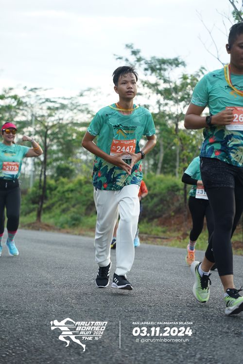 Race photo from Arutmin Borneo Run 2024