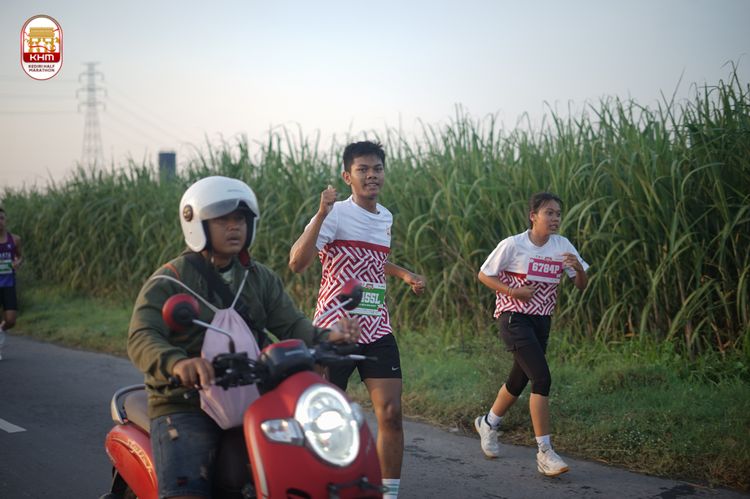 Race photo from Kediri Half Marathon 2024