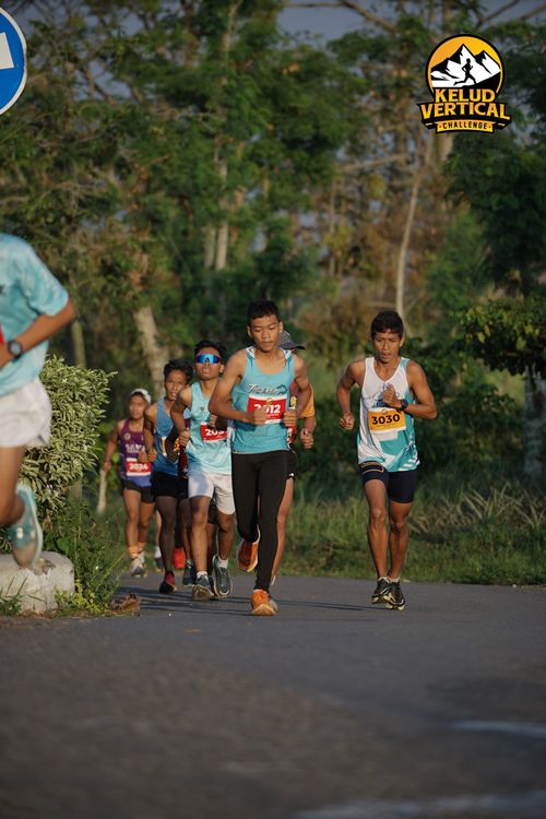 Race photo from Kelud Vertical Challenge 2024