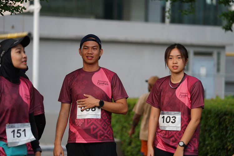 Race photo from Assurance Fun Run 2024