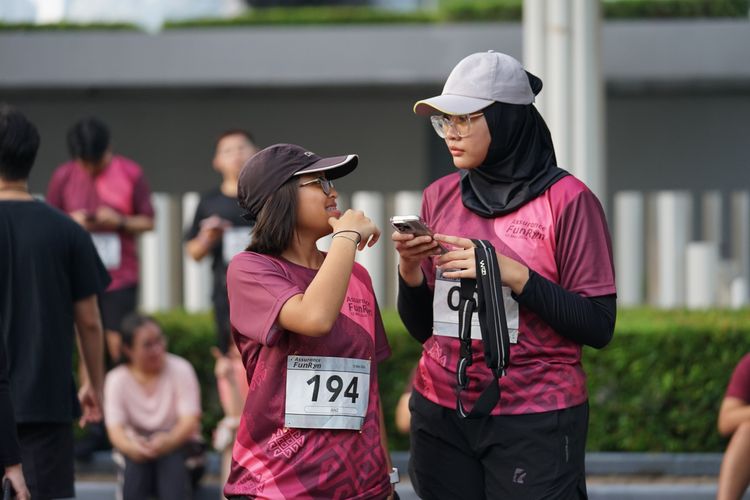 Race photo from Assurance Fun Run 2024