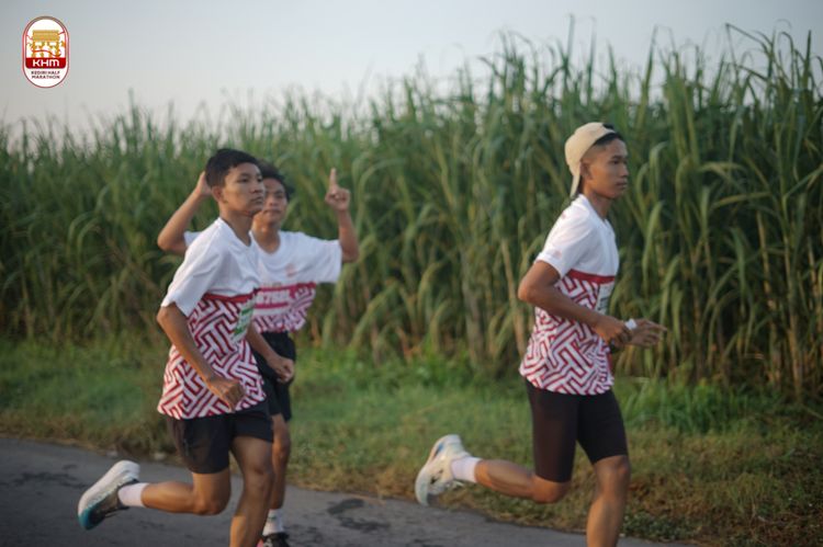 Race photo from Kediri Half Marathon 2024