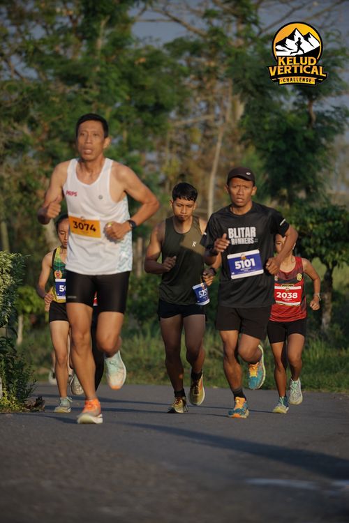 Race photo from Kelud Vertical Challenge 2024