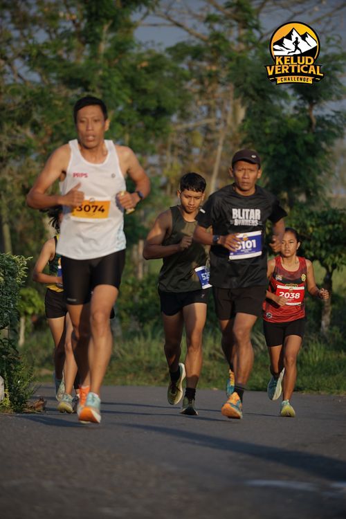 Race photo from Kelud Vertical Challenge 2024