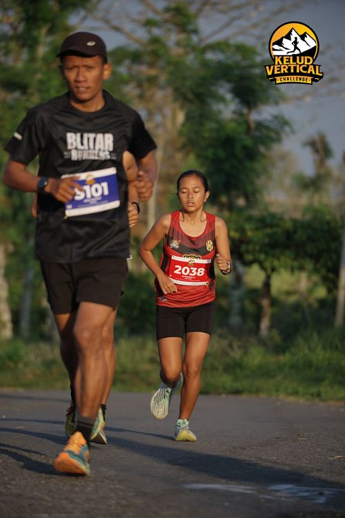 Race photo from Kelud Vertical Challenge 2024