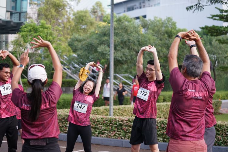 Race photo from Assurance Fun Run 2024
