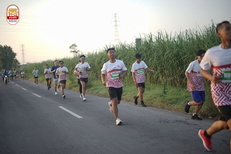 Race photo from Kediri Half Marathon 2024