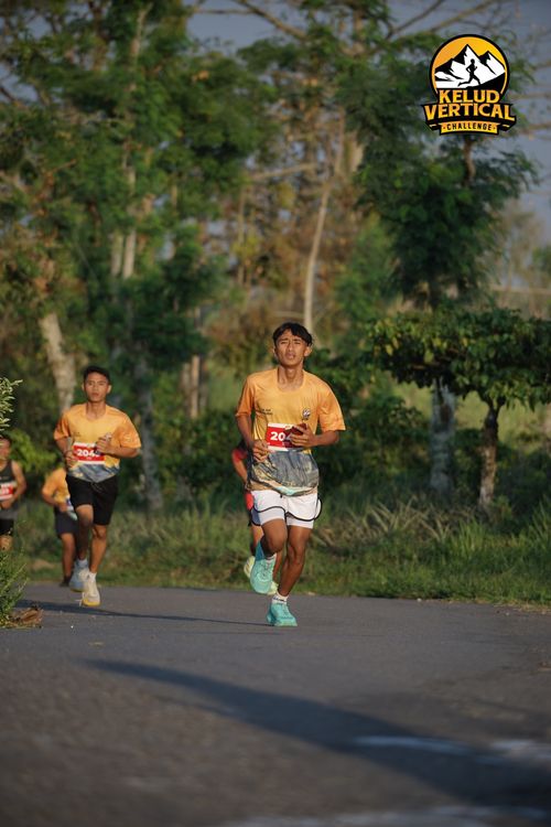 Race photo from Kelud Vertical Challenge 2024