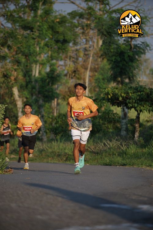 Race photo from Kelud Vertical Challenge 2024