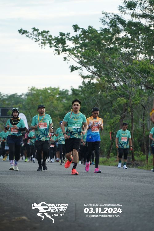 Race photo from Arutmin Borneo Run 2024