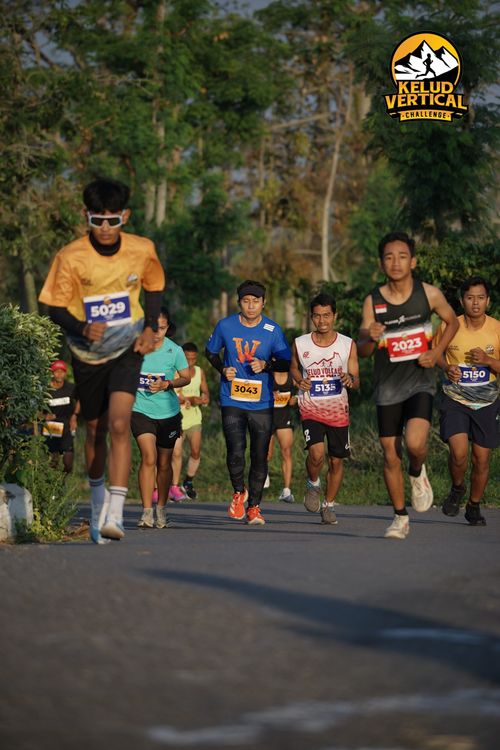 Race photo from Kelud Vertical Challenge 2024