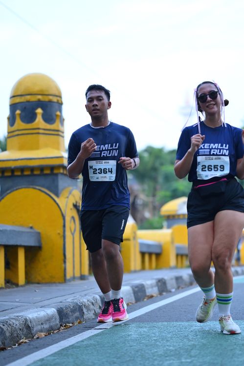Race photo from KEMLU RUN 2025
