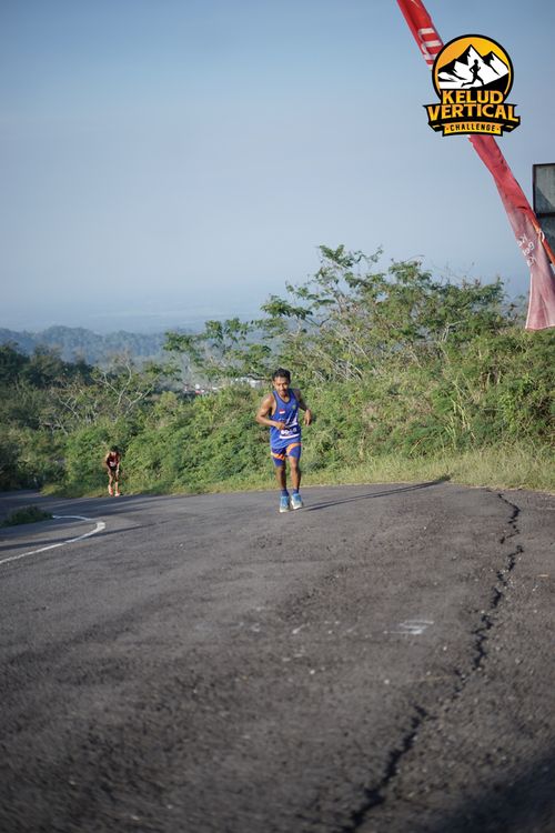 Race photo from Kelud Vertical Challenge 2024