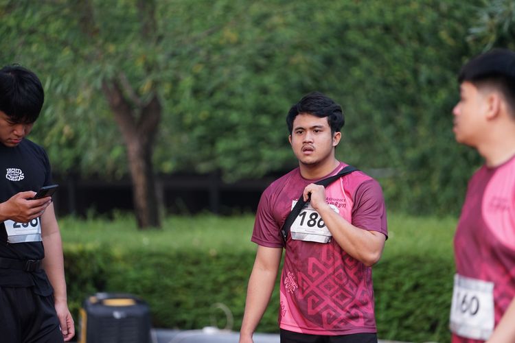 Race photo from Assurance Fun Run 2024
