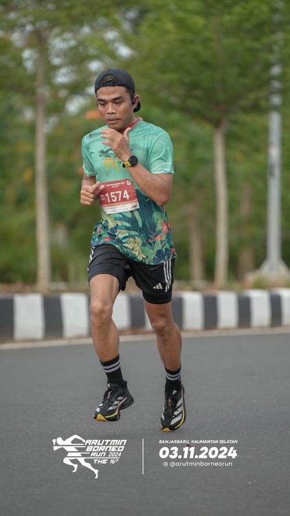 Race photo from Arutmin Borneo Run 2024