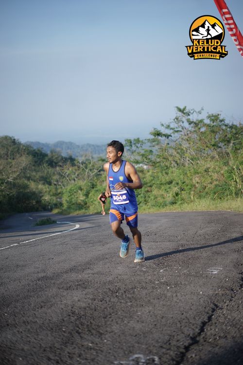 Race photo from Kelud Vertical Challenge 2024