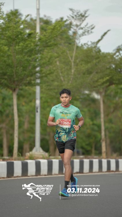 Race photo from Arutmin Borneo Run 2024