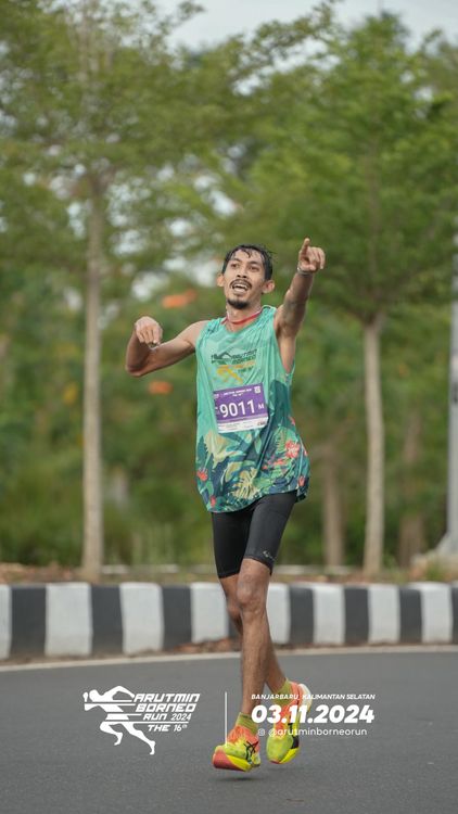 Race photo from Arutmin Borneo Run 2024