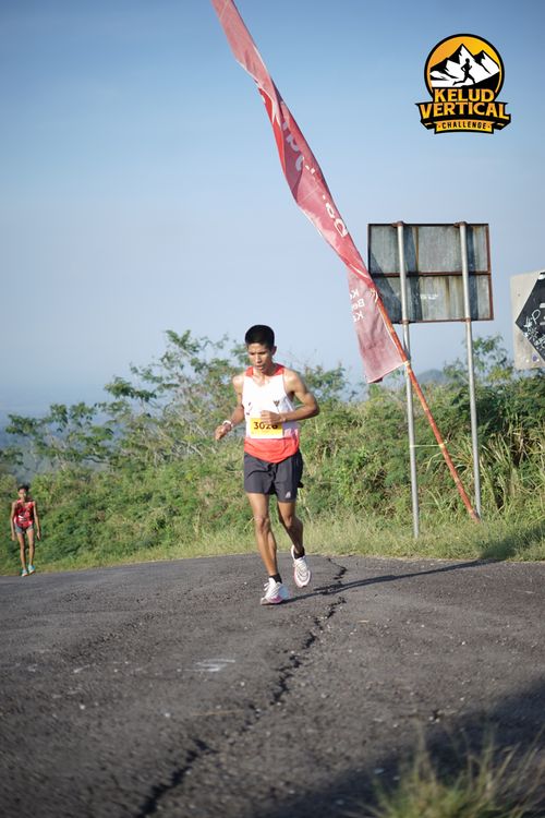 Race photo from Kelud Vertical Challenge 2024