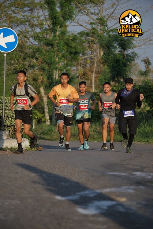 Race photo from Kelud Vertical Challenge 2024